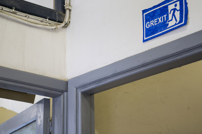 Breaking News – Athens, NEON