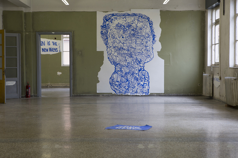 Breaking News – Athens, NEON