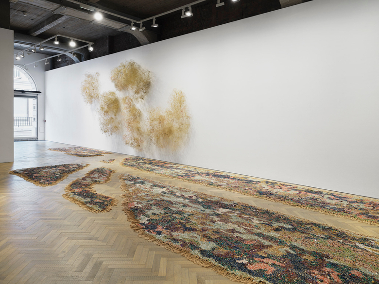 Kyk tweekeer vir die karre voor julle kruis!