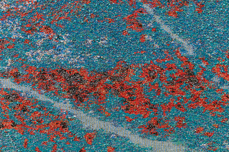 Aan die anderkant van die blou veld hoor ek haar lag