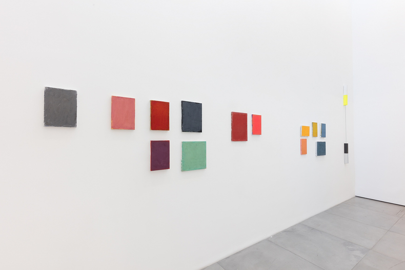 vista da exposição -- galeria nara roesler | rio de janeiro, 2017