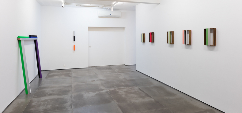 vista da exposição -- galeria nara roesler | rio de janeiro, 2017