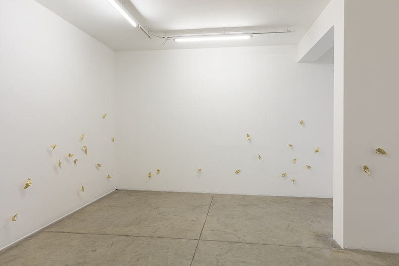 Laura Vinci Morro Mundo vista da exposição -- Galeria Nara Roesler | São Paulo, 2018 foto Everton Ballardin © courtesy of the artist and Galeria Nara Roesler