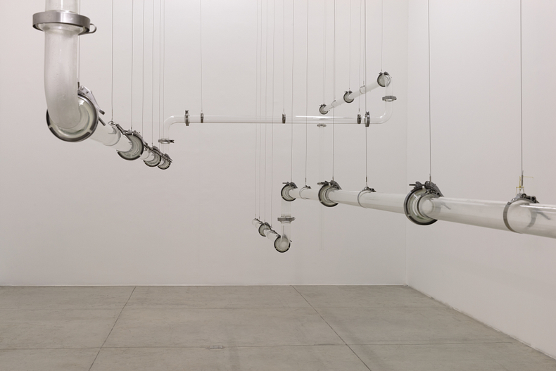 Laura Vinci Morro Mundo vista da exposição -- Galeria Nara Roesler | São Paulo, 2018 foto Everton Ballardin © courtesy of the artist and Galeria Nara Roesler