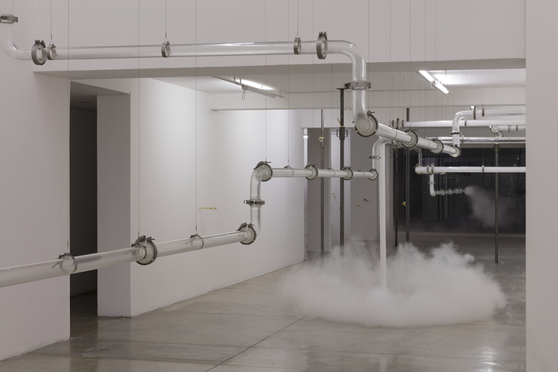 Laura Vinci Morro Mundo vista da exposição -- Galeria Nara Roesler | São Paulo, 2018 foto Everton Ballardin © courtesy of the artist and Galeria Nara Roesler