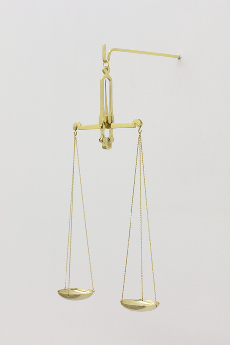 Laura Vinci Morro Mundo vista da exposição -- Galeria Nara Roesler | São Paulo, 2018 foto Everton Ballardin © courtesy of the artist and Galeria Nara Roesler