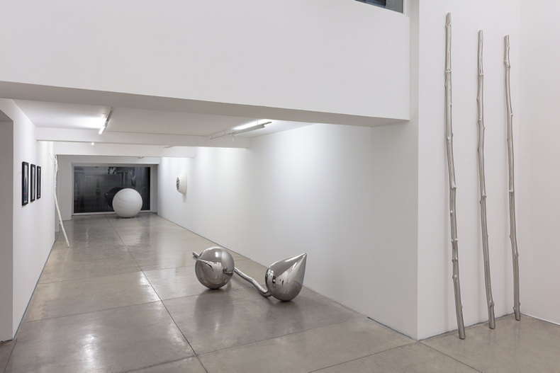 not vital: saudade -- vista da exposição -- galeria nara roesler | são paulo 2018 -- foto © Everton Ballardin, cortesia do artista e galeria nara roesler