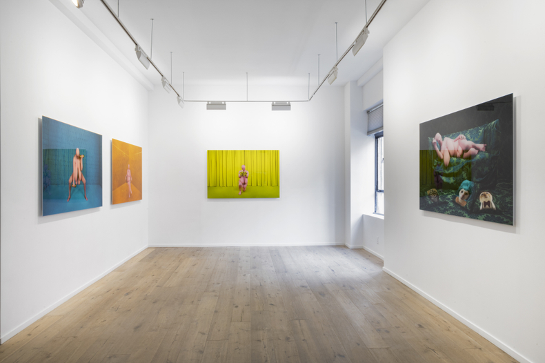 berna reale: while you laugh -- vista da exposição -- galeria nara roesler | new york, 2019 -- foto ©...