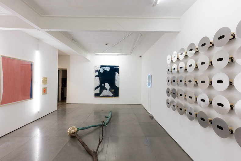 Reflexões sobre espaço e tempo, Galeria Nara Roesler | Rio de Janeiro, 2019 – Foto © Pat Kilgore – cortesia...