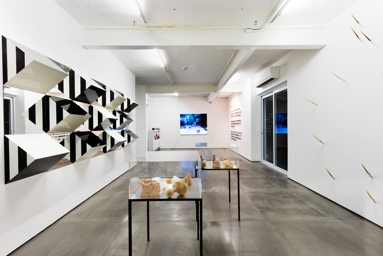 Reflexões sobre espaço e tempo, Galeria Nara Roesler | Rio de Janeiro, 2019 – Foto © Pat Kilgore – cortesia...