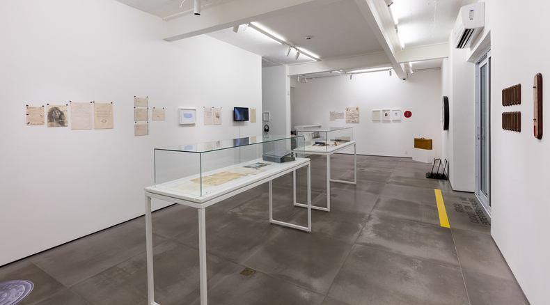 vista da exposição -- galeria nara roesler | rio de janeiro 2016