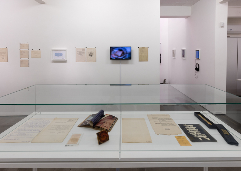 vista da exposição -- galeria nara roesler | rio de janeiro 2016