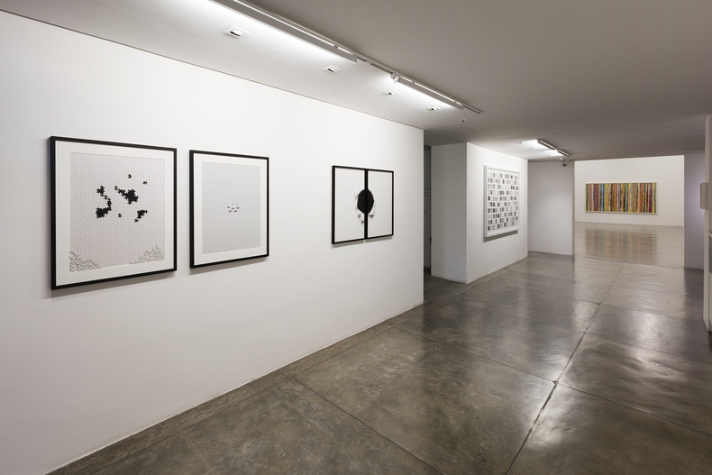 vista da exposição -- galeria nara roesler são paulo, 2016