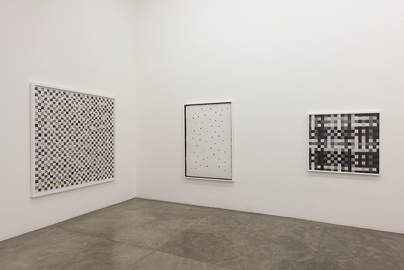 vista da exposição -- galeria nara roesler são paulo, 2016