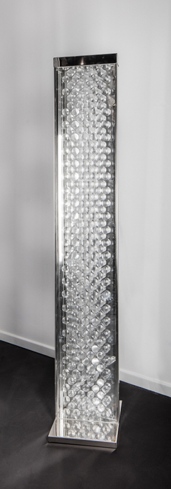 Heinz Mack Light-Rain, 2002 aço inox e acrílico 205 x 35 x 9 cm | Suporte: 3 x 36 x...