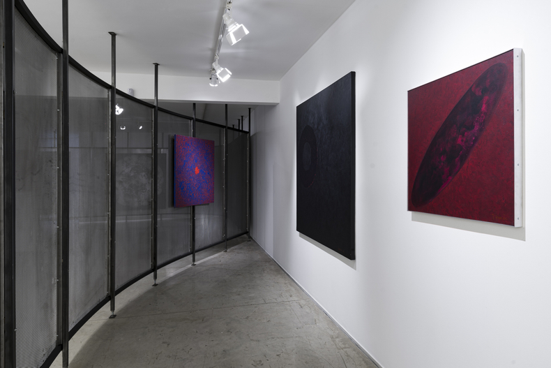 Vista da exposição Tomie Ohtake: Infravermelho, Nara Roesler São Paulo, 2024. Foto: Flávio Freire. Cortesia Nara Roesler.