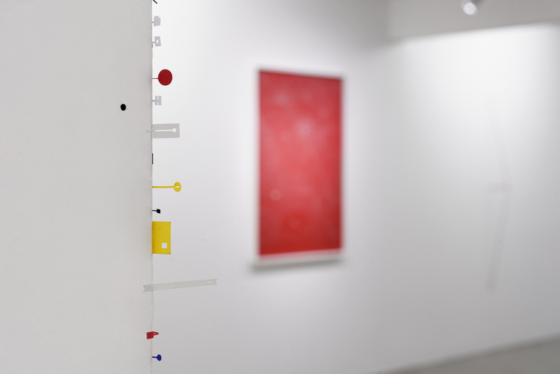 Vista da exposição Marco Maggi: A Sociedade Subatômica, Nara Roesler São Paulo, 2025. Foto: Flavio Freire. Cortesia do artista e Nara Roesler.