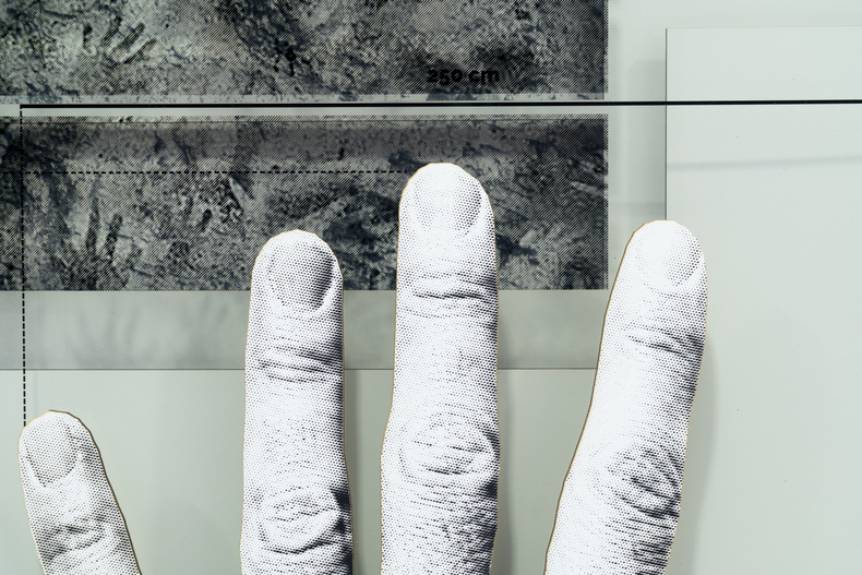 JR Empreinte, Wip # 3, Chauvet 2022 impressão multicamadas em cartão cortado a laser, duraclear e acrílico ed única 120 x 70 x 7 cm