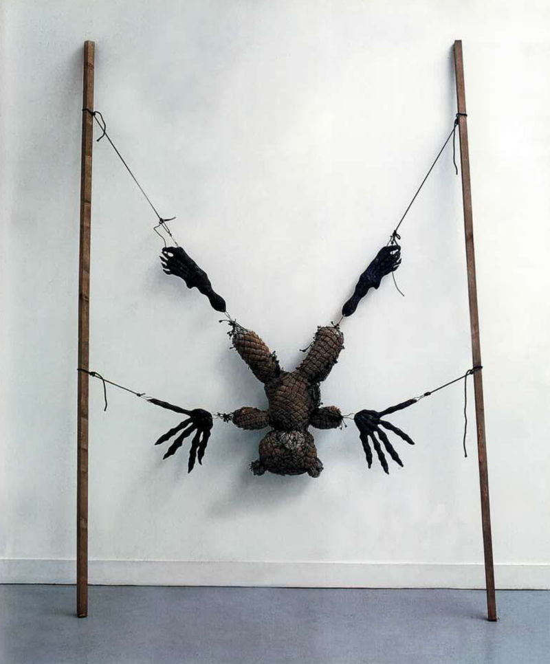 Annette Messager Contrepique (avec le supplicié) / Counter-Pike (with Victim), 2002-2003