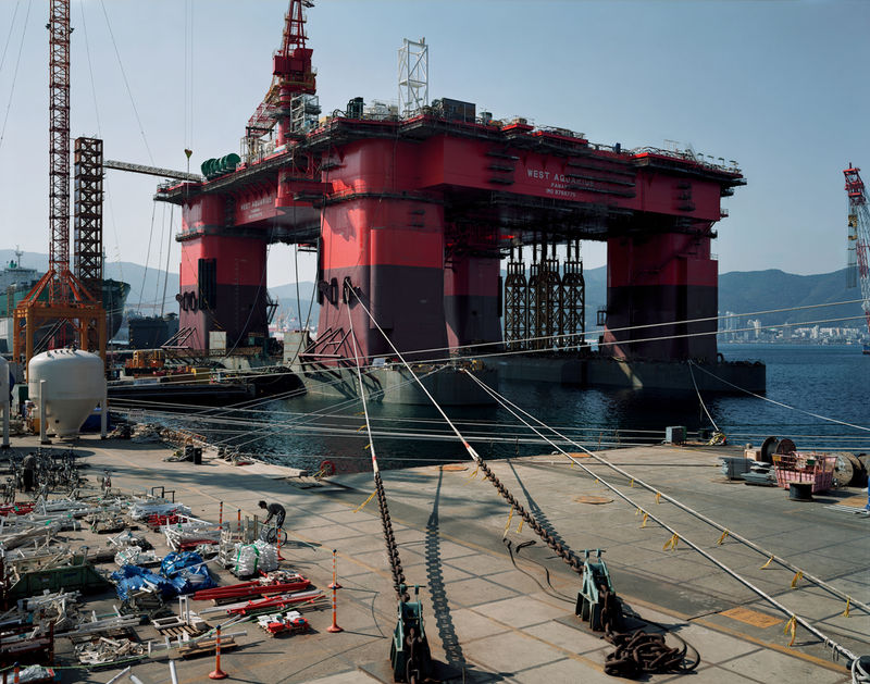 Thomas Struth Semi Submersible Rig, DSME Shipyard, Geoje Island, South Korea, 2007