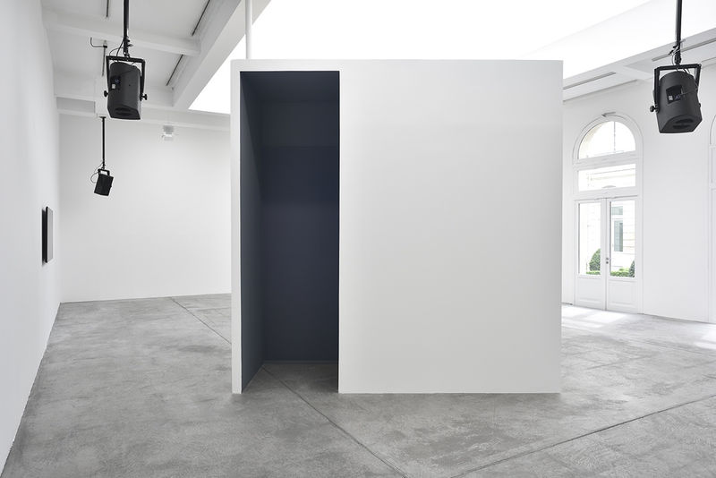 An exhibition installation view from: Dara Birnbaum, Psalm 29(30)