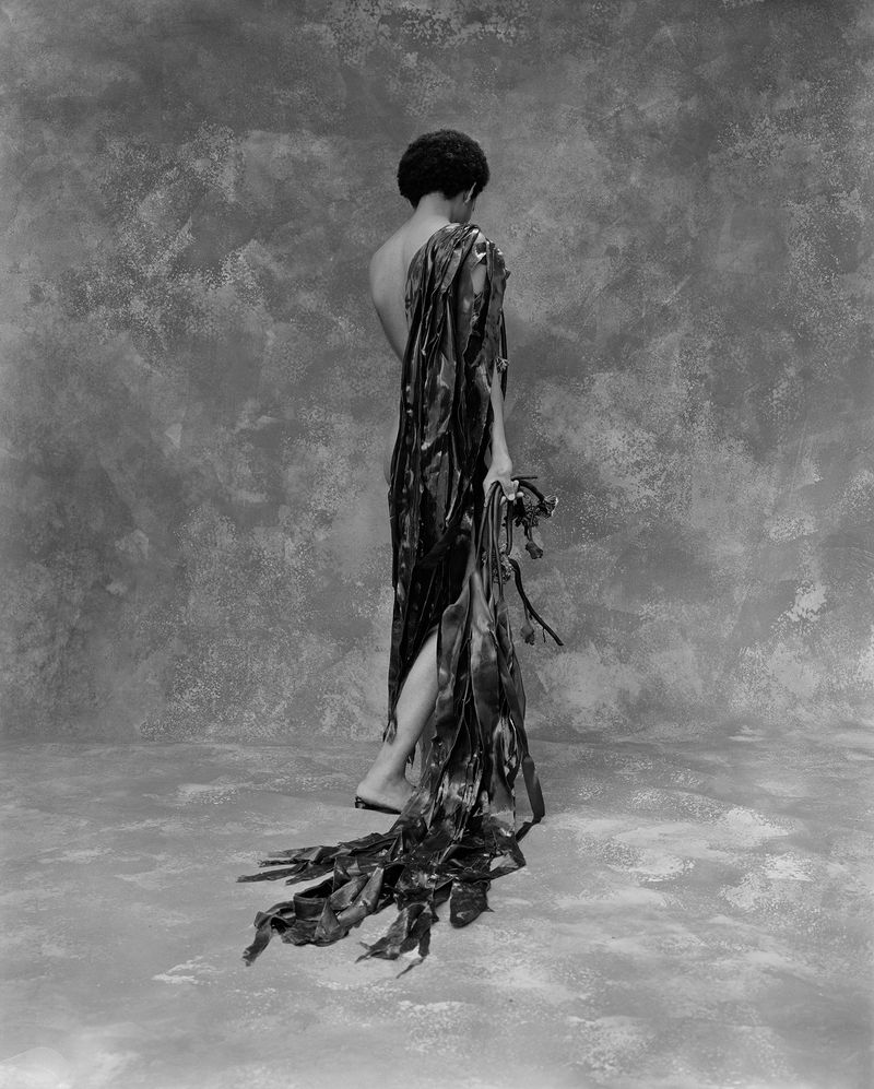 Esther Teichmann, On Sleeping and Drowning, 2019