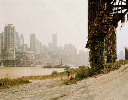 Nadav Kander Chongqing II, Chongqing municipality, 2006