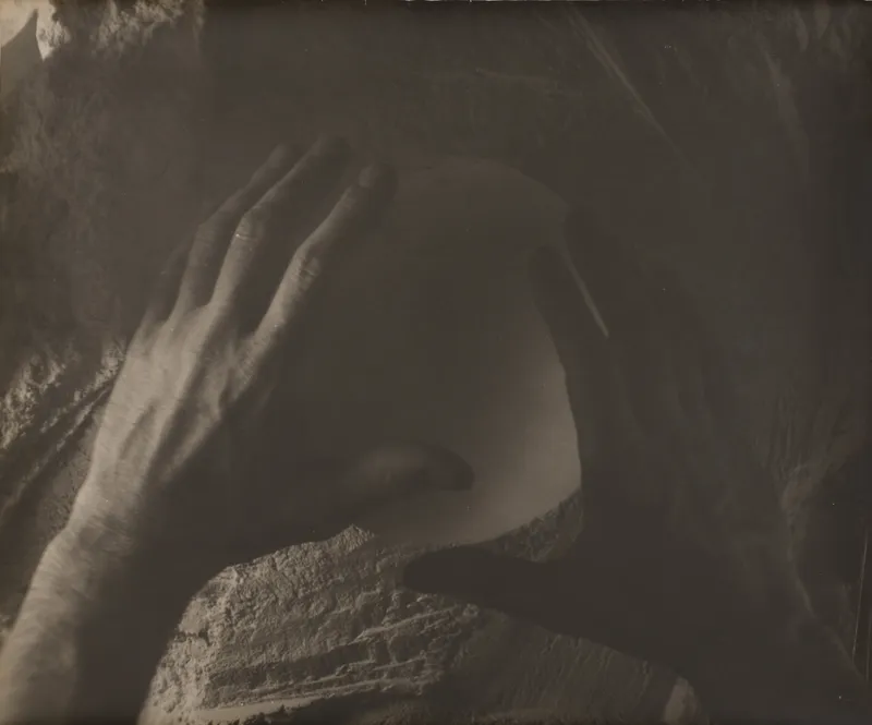 Constantin Flondor, Concav-Convex (hands), 1977