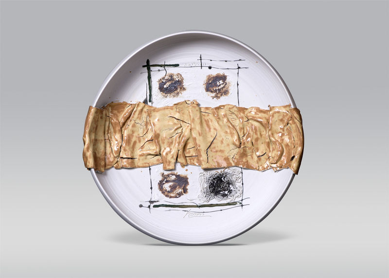 Bai Ming 白 明, Perfection with Defects《⼤成若缺》, 2015