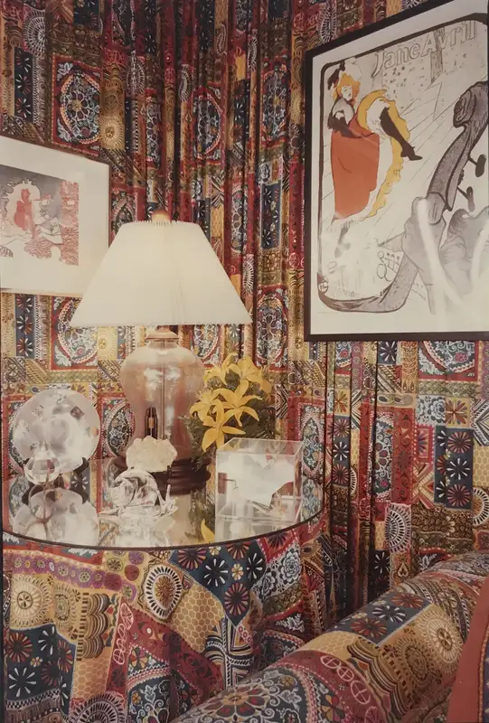 William Eggleston, Untitled (Sitting Room with Toulouse-Lautrect Poster), Graceland, Memphis, Tennessee, 1982