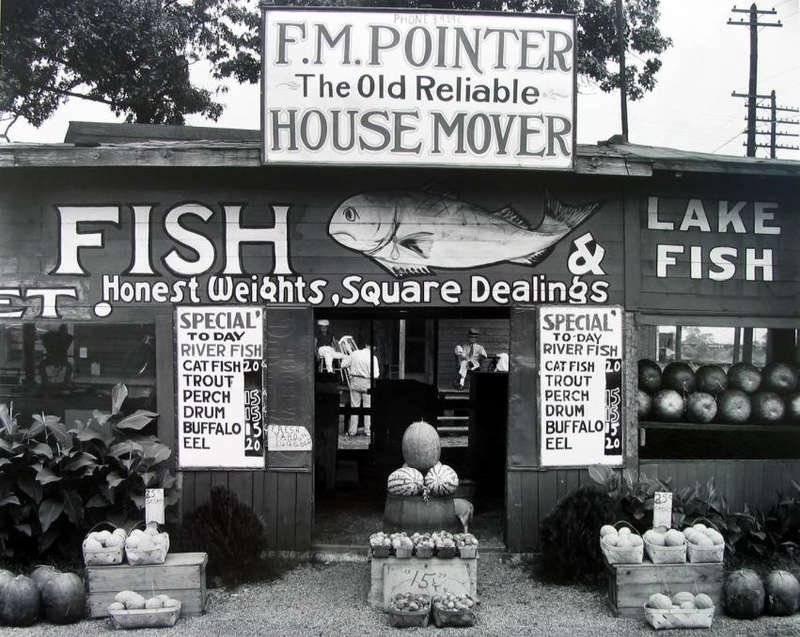 Walker Evans, Fish Market Near Birmingham, Alabama, 1936