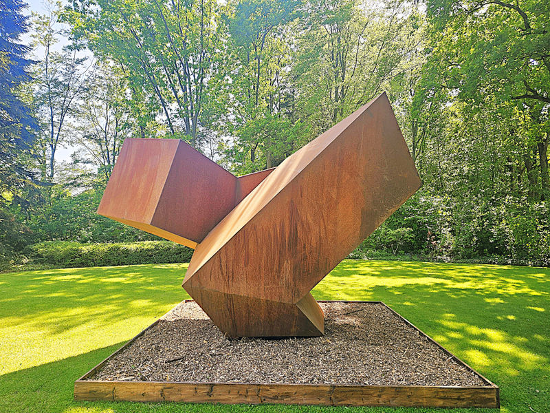 Jörg Plickat, The Inviolability of Human Dignity, 2019