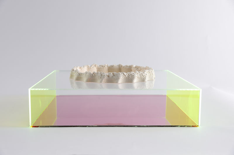 Meredith Gunderson Floating Doric Column Crumble, 2023 3D printed porcelain, acrylic 10 x 35 x 35 cm 4 x 13 3/4 x 13 3/4 in