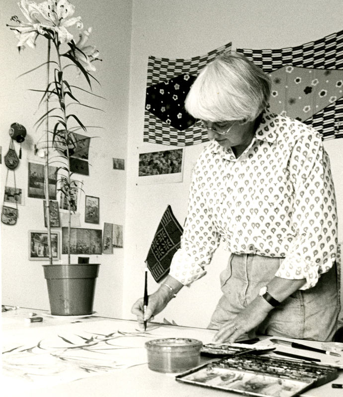 Elizabeth Blackadder in her studio, photo by Franki Raffles