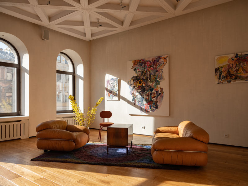 «ОБРАЩЕНИЕ К ПУСТОТЕ — ЭТО ТОЖЕ НЕКИЙ МЕДИУМ». МАРЬЯ ДМИТРИЕВА О СВОЕЙ ВЫСТАВКЕ В ГАЛЕРЕЕ ANNA NOVA