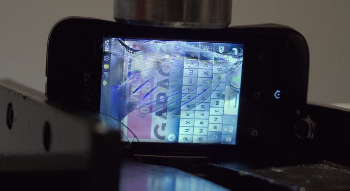 Artist Dmitry Morozov makes music by destroying your smartphone