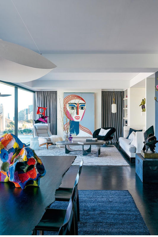 This striking Sydney apartment is an art lover’s paradise, complete with harbour views