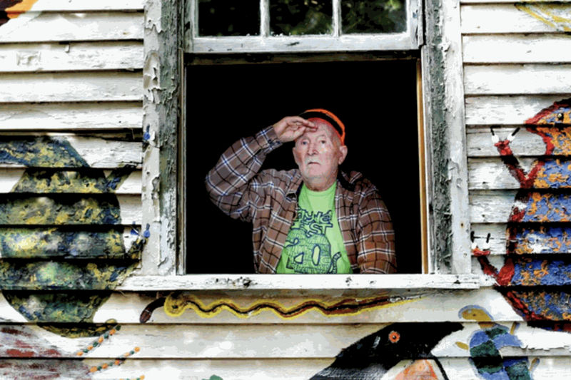 Clyde Jones at home. Photo by Bill Sasser.