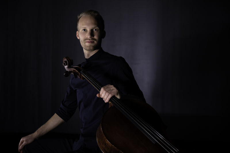 ZOLTAN DESPOND, Violoncelle solo