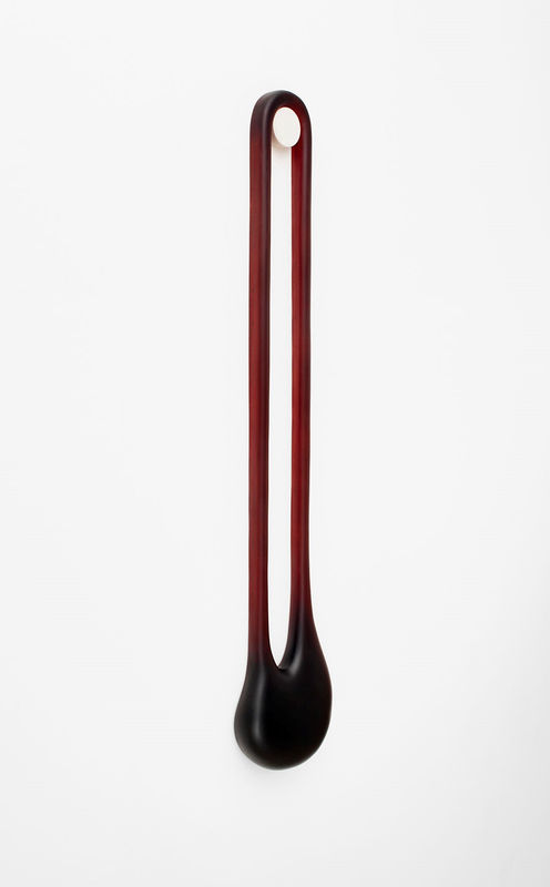 Karin Törnell, Omlopp, 2018. Cast glass, alpha-acrylate, 98 x 18.5 x 6 cm.