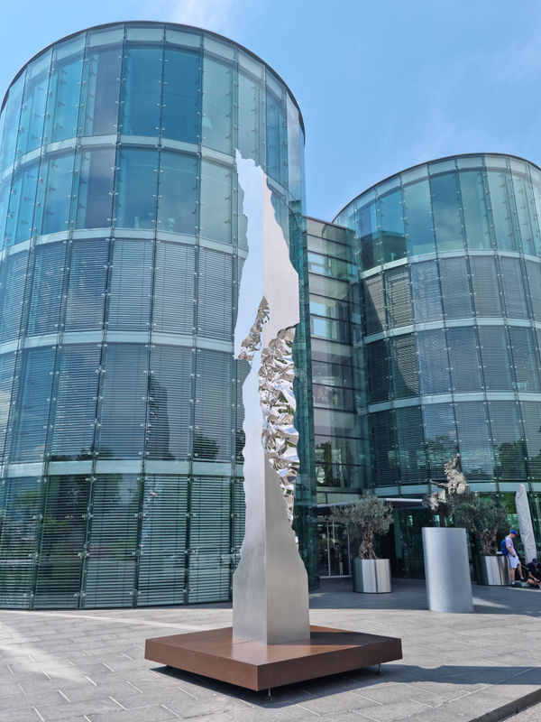 Across the Universe, Exhibition at RedBull Hangar-7 - Salisburgo