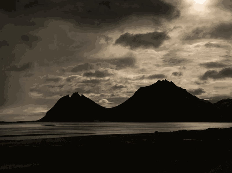 La nuit, le regard se tourne vers la lune et les étoiles, ABBAYE SAINT ANDRÉ - CENTRE D'ART CONTEMPORAIN, MEYMAC, FRANCE