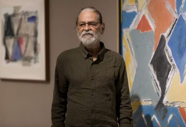 Sibaprasad Karchaudhuri speaks about his ongoing exhibition, A teacher at Kala Bhavana’s design department, we speak with Karchaudhuri about his...