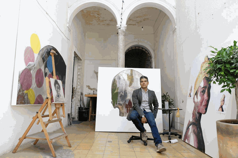 Rogelio Manzo dans son studio