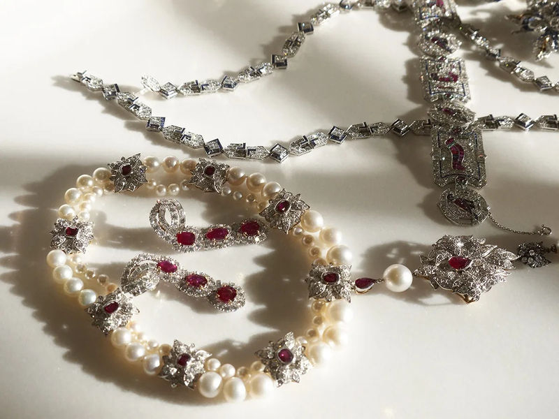 Elizabeth Taylor AIDS Foundation Art Auction Benefit. Colin Farrell Celebrates His Friendship With Elizabeth Taylor