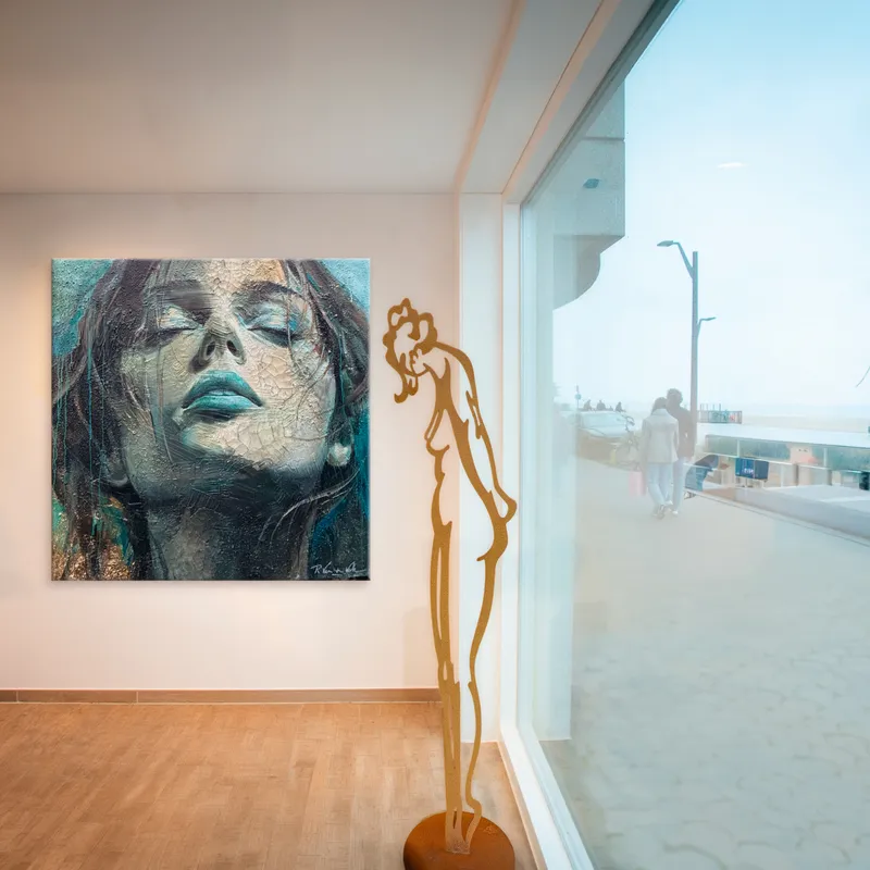 The Blue Moon expo, Rik Van de Walle in Horus Gallery Knokke