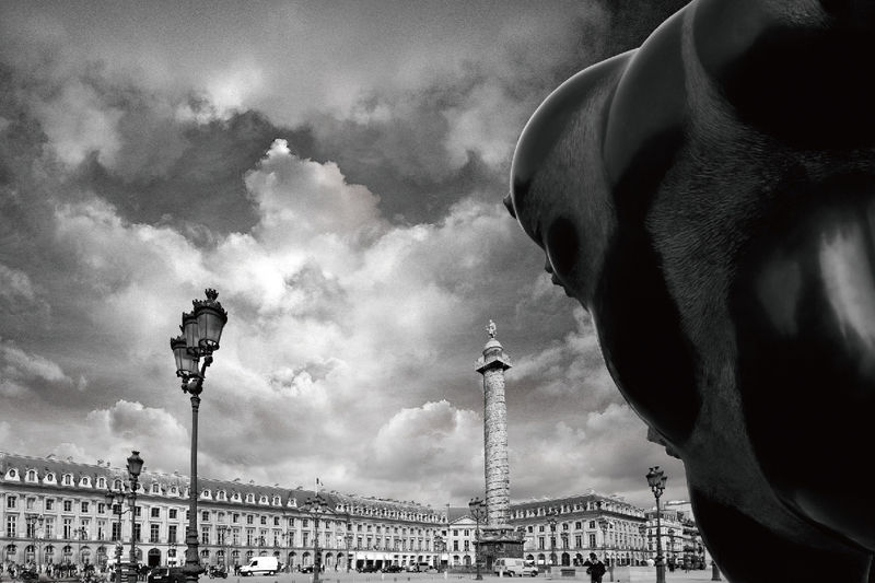 李真2013巴黎凡登廣場大型雕塑個展