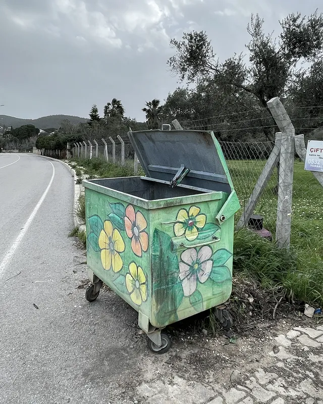 © Elif Saydam, One Man's Trash, Çeşmealtı, Courtesy of the Artist, 2026