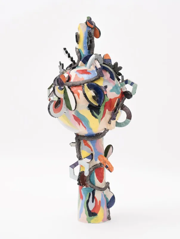 Milena Muzquiz, Pineapple Express, 2018, lacquered ceramic, 69 × 46 × 44 cm. © Milena Muzquiz, courtesy of Travesía Cuatro