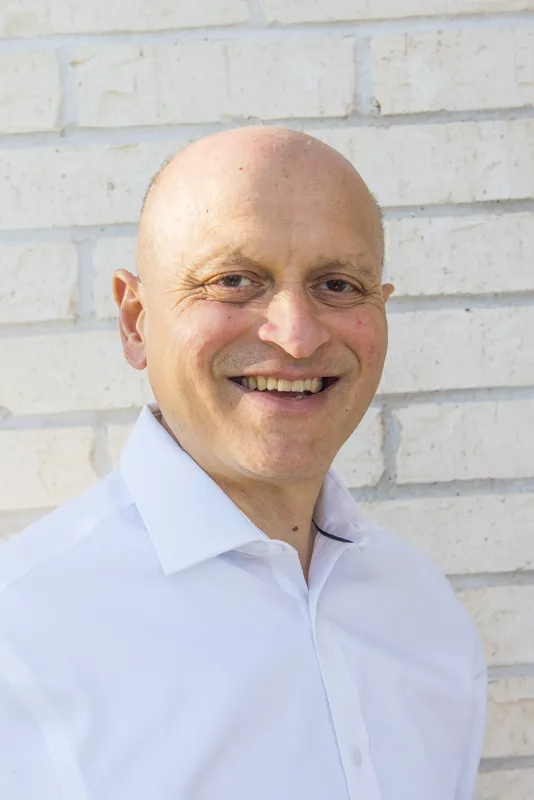 About Dakshesh Parikh